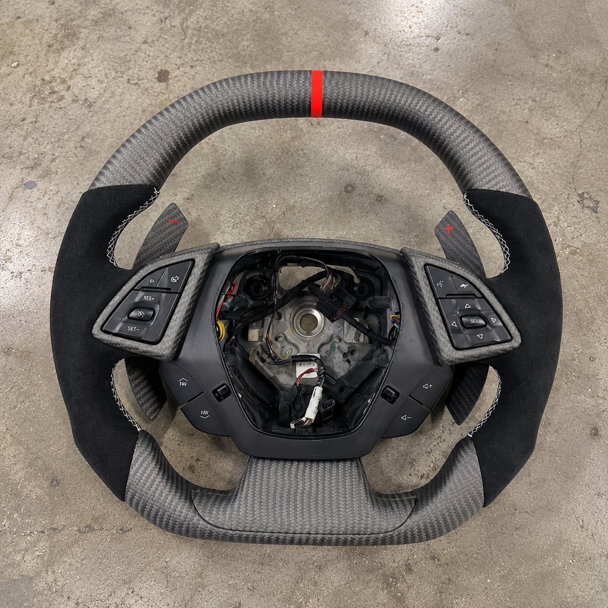 2020-2023 Chevrolet Camaro 1LT/LT1/SS/ZL1 Matte Carbon Fiber Steering Wheel