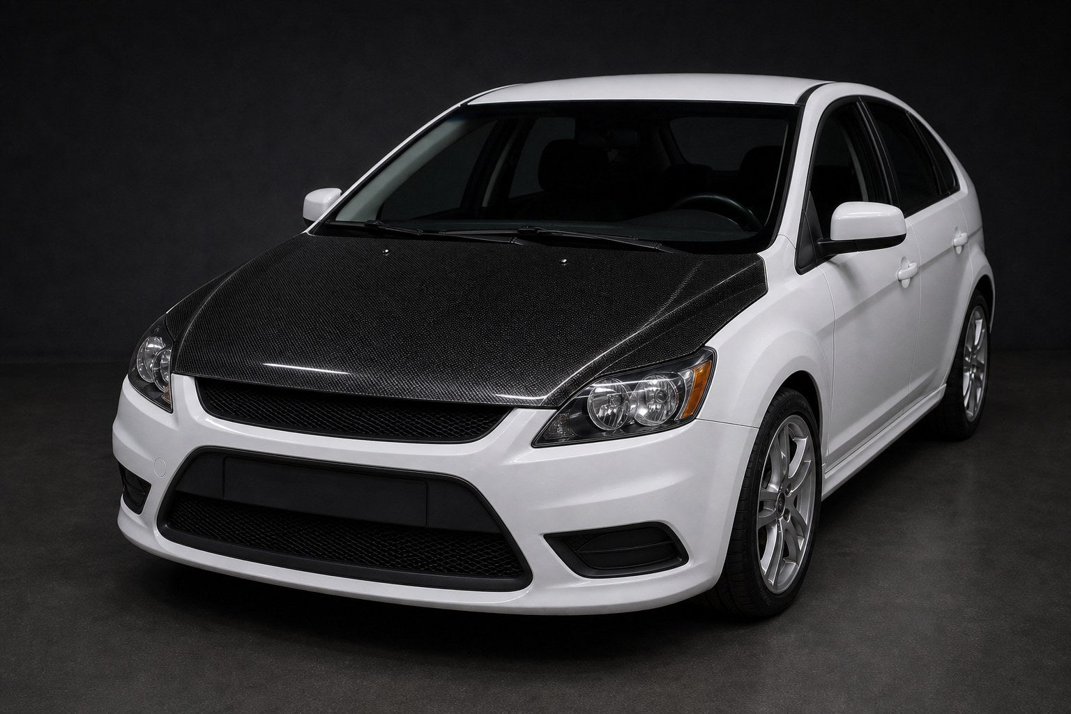 2008-2011 Ford Focus Mk2 Carbon Fiber Hood - Installed context