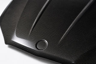 2017-2023 BMW 5 Series G30 / F90 M5 OEM Style Carbon Fiber Hood - Detail closeup