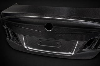 2011-2016 BMW 5 Series F10 Carbon Fiber Decklid - Detail closeup