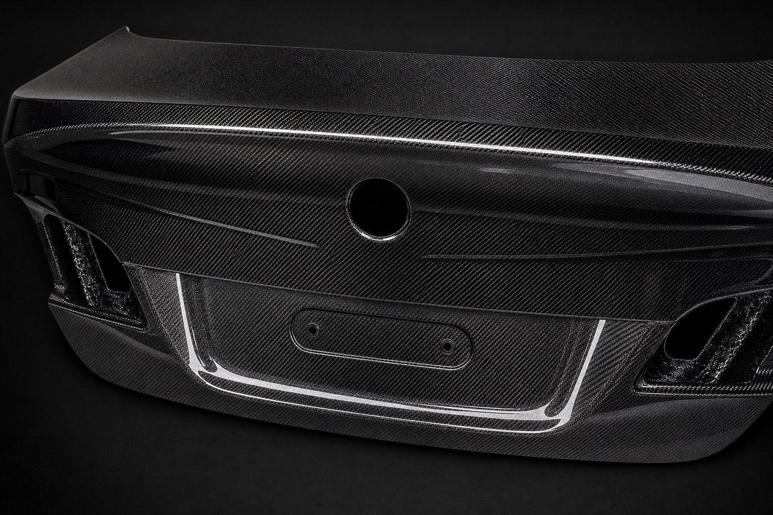 2011-2016 BMW 5 Series F10 Carbon Fiber Decklid - Detail closeup