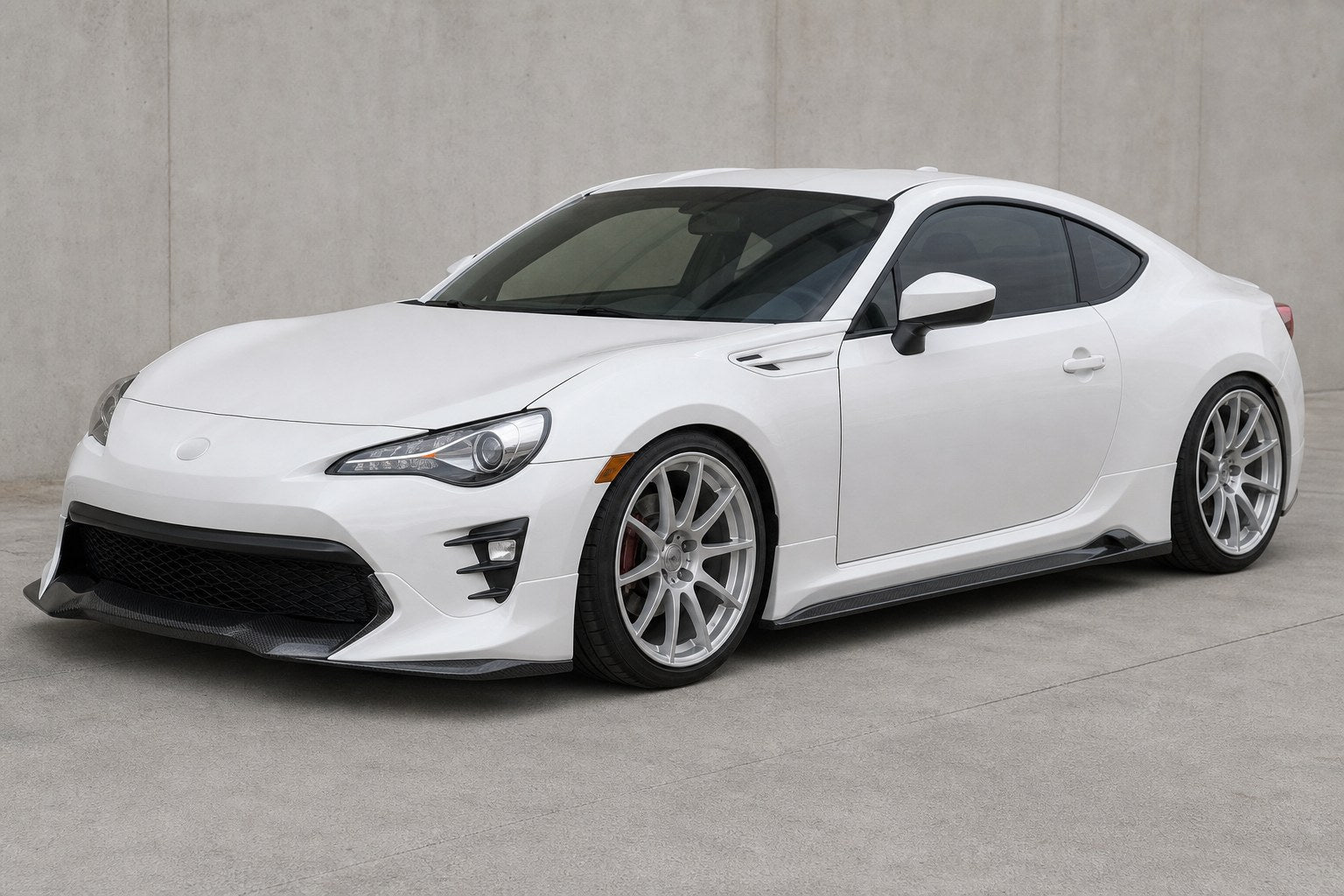 2013-2020 Toyota 86 / Subaru BRZ Carbon Fiber Side Skirts - Installed context