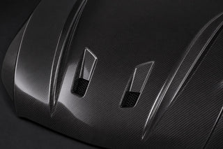 2008-2011 Mercedes-Benz C-Class W204 Pre-Facelift Carbon Fiber Hood - Detail closeup