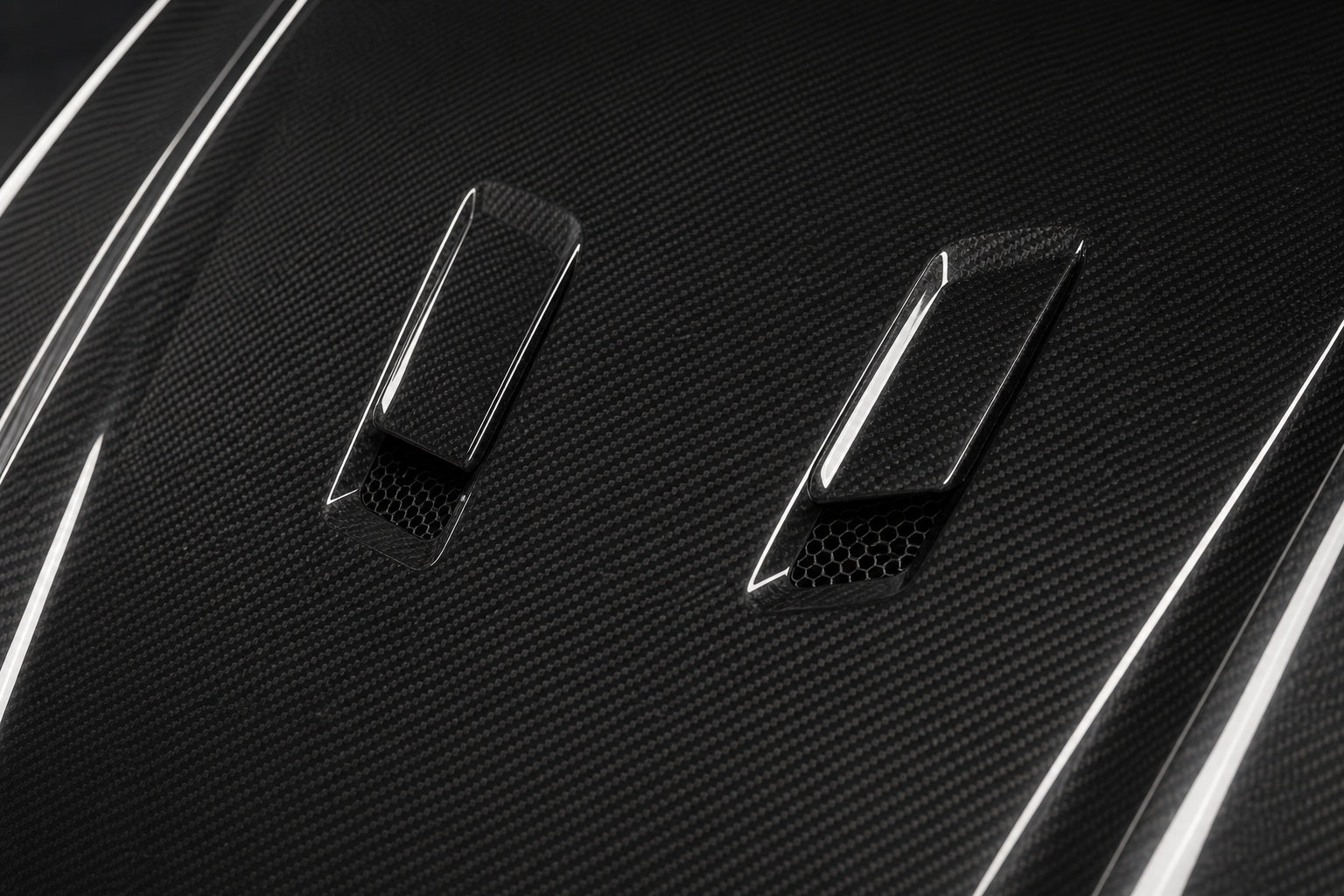 2013-2018 Mercedes-Benz A-Class W176 507 Style Carbon Fiber Hood - Detail closeup