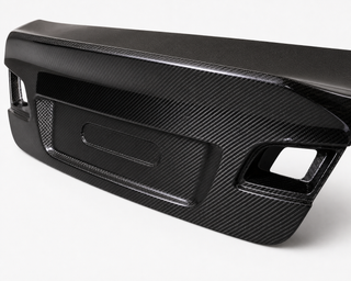 2007-2013 BMW 3 Series E92 Carbon Fiber Decklid - Detail closeup