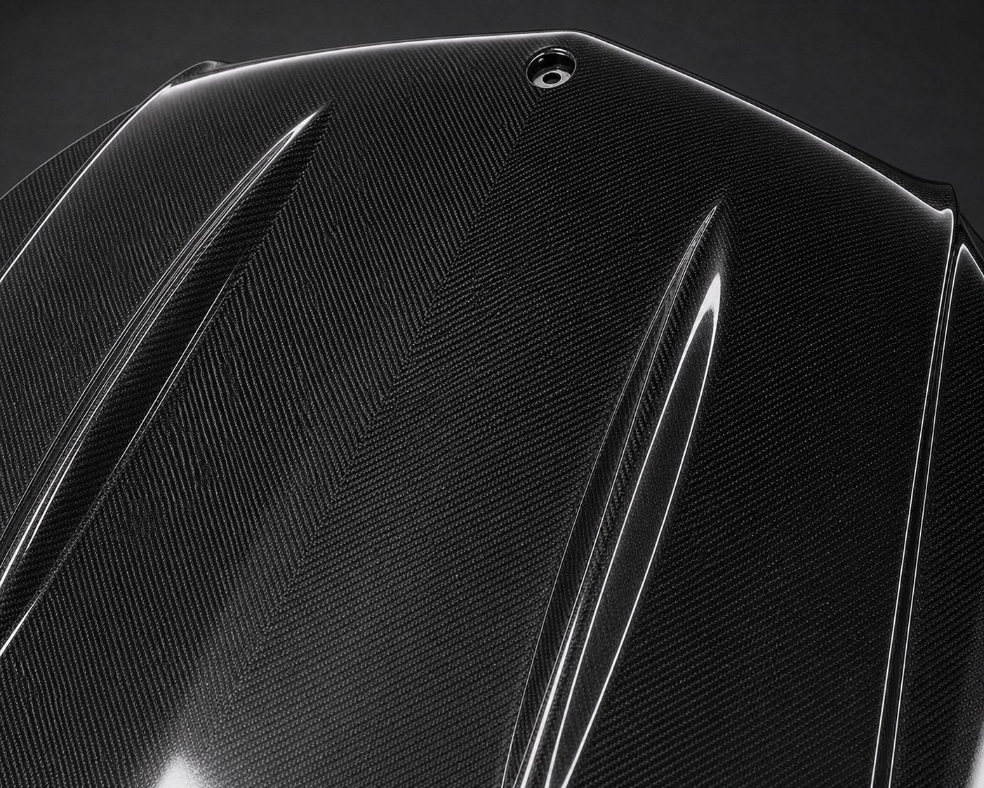 2008-2011 Mercedes-Benz C-Class W204 AMG Style Carbon Fiber Hood - Detail closeup