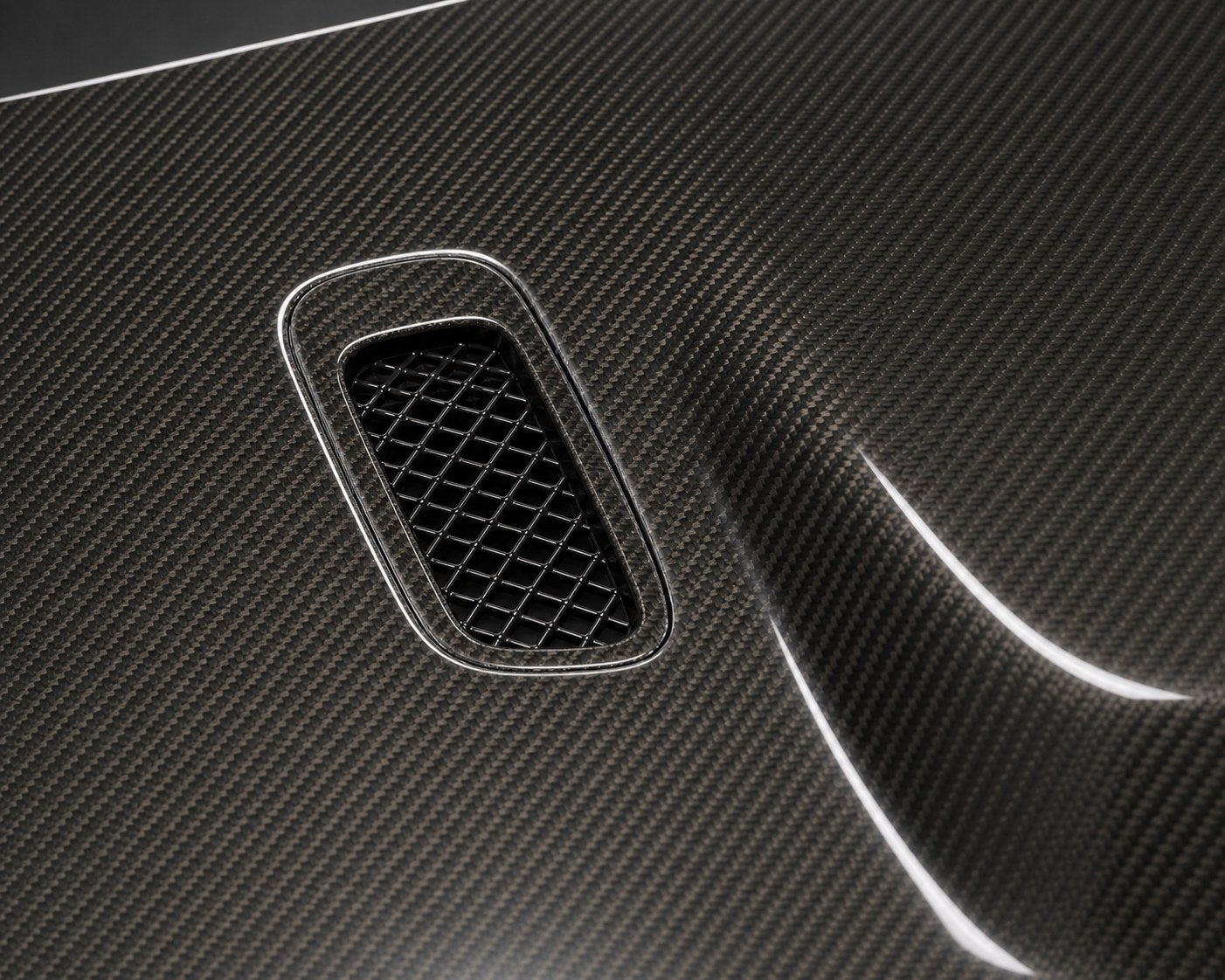 2017-2023 BMW 1 Series F52 Carbon Fiber Hood - Detail closeup