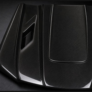 2017-2023 BMW 5 Series G30 / F90 M5 Vented Carbon Fiber Hood - Detail closeup