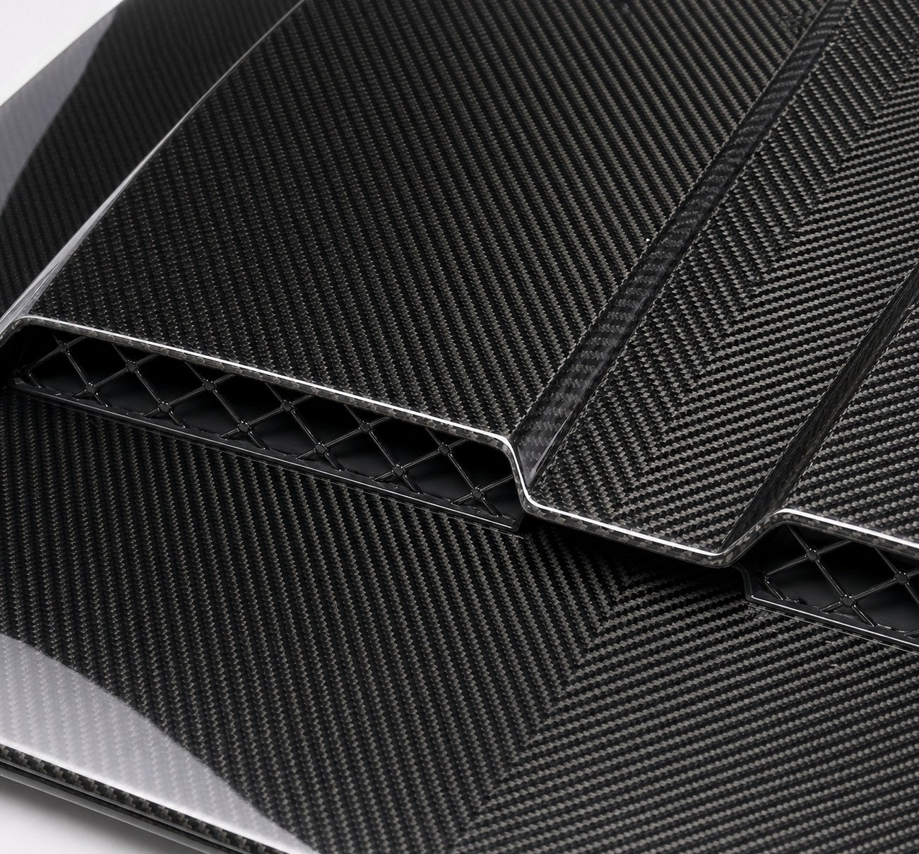 2019-2024 Mercedes-Benz G-Class W463A/W464 Dry Carbon Fiber Hood - Detail closeup