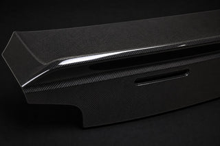 2016-2024 Chevrolet Camaro Carbon Fiber Decklid - Detail closeup