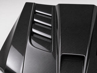 2005-2010 Jeep Grand Cherokee WK Vented Carbon Fiber Hood - Detail closeup