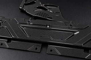 2019-2026 BMW 3 Series G20/G28 Dry Carbon Fiber Headlight / Radiator Guard - Detail closeup