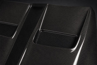 2017-2023 BMW 5 Series G30 / F90 M5 Double-Sided Carbon Fiber Hood - Detail closeup
