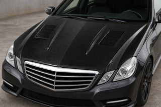 2010-2013 Mercedes-Benz E-Class W212 Pre-Facelift Carbon Fiber Hood - Installed context