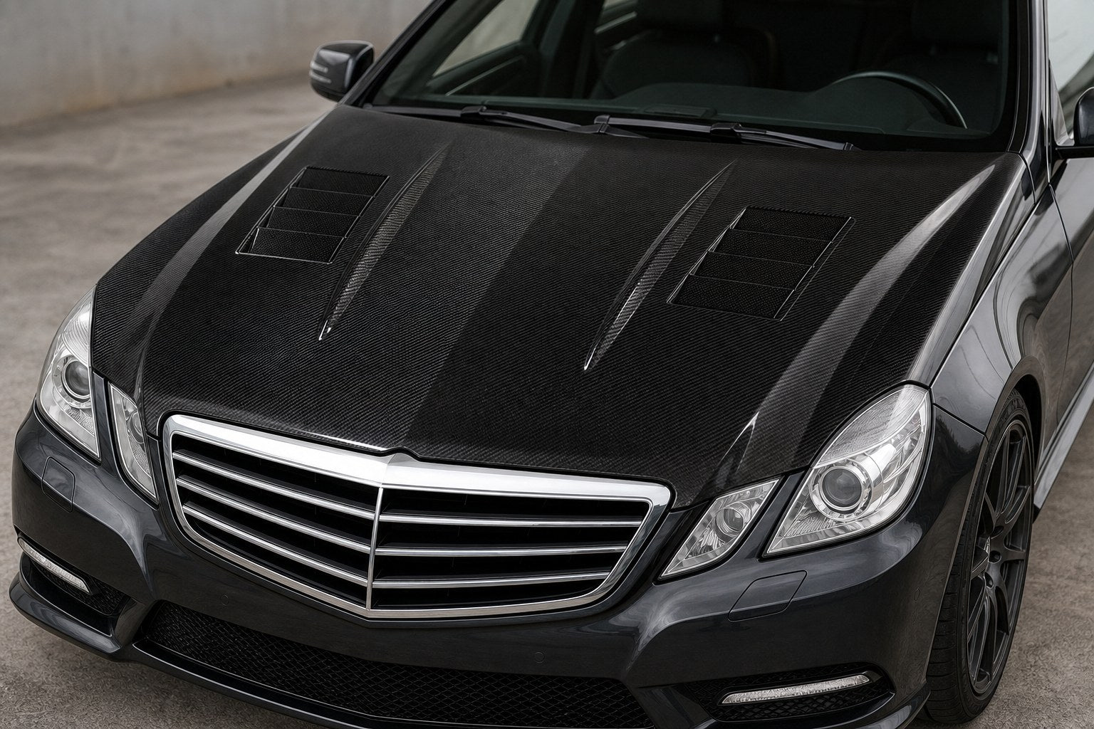 2010-2013 Mercedes-Benz E-Class W212 Pre-Facelift Carbon Fiber Hood - Installed context