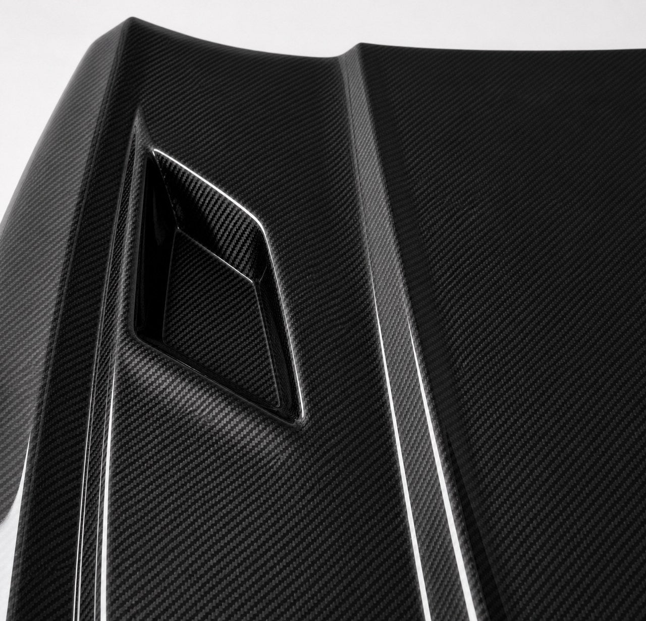 2016-2021 Lexus LX570 J200 Carbon Fiber Hood - Detail closeup