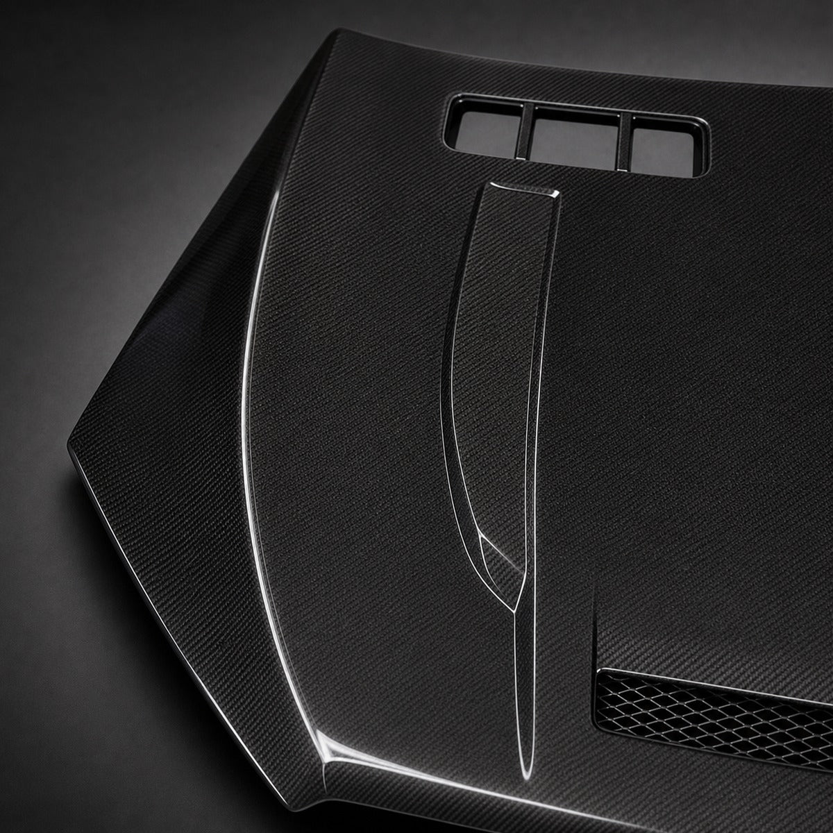 2020-2026 Mercedes-Benz GLE W167 Carbon Fiber Hood - Detail closeup