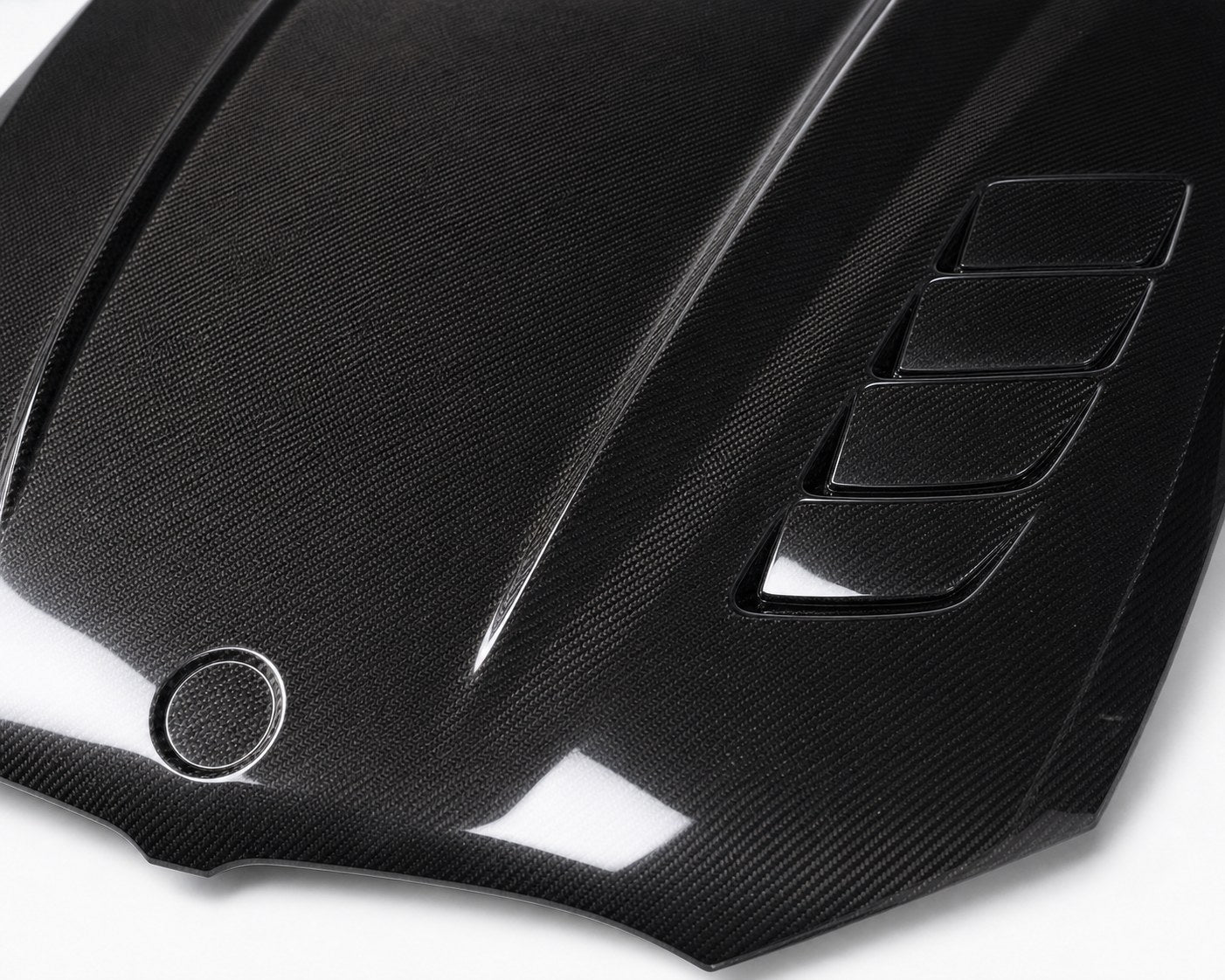 2019-2026 BMW 3 Series G20/G28 Double-Sided Carbon Fiber Hood - Detail closeup