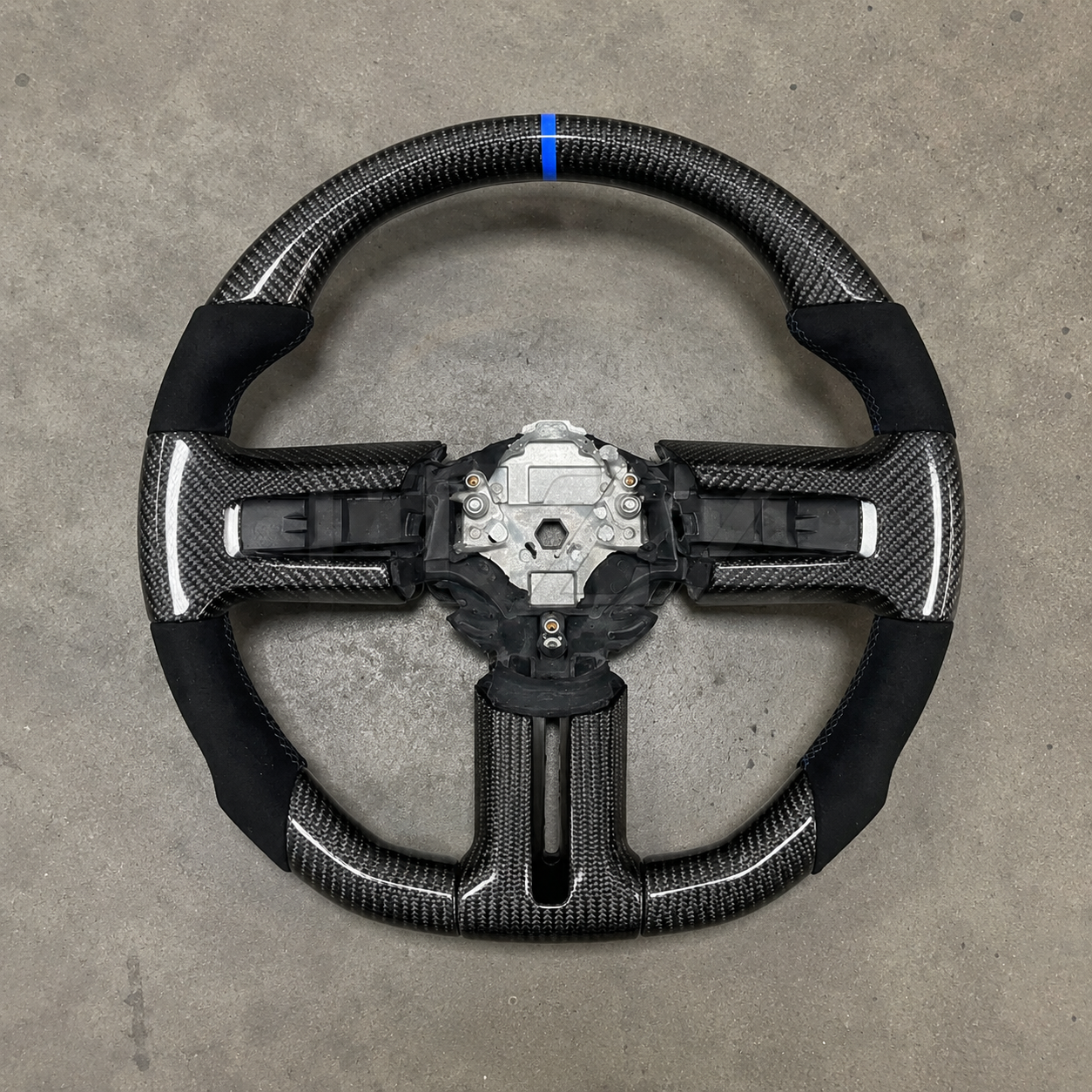 2006-2009 Ford Mustang GT/Shelby GT350/GT500 Leather Carbon Fiber Steering Wheel