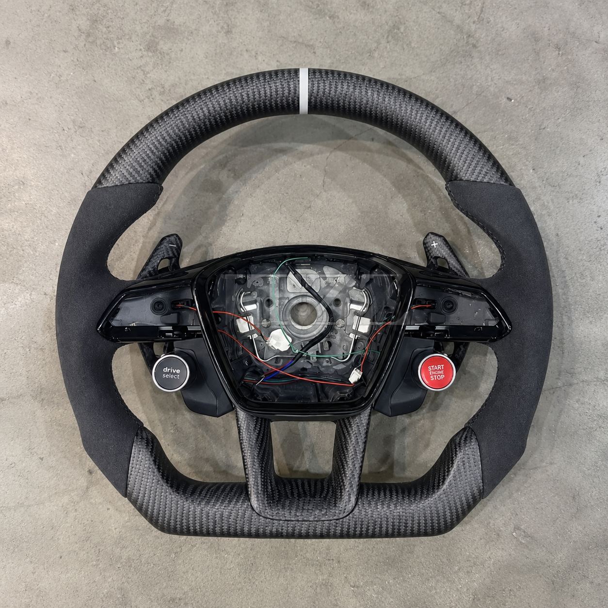 2018-2024 Audi A6/S6/RS6/A7/S7/RS7 C8 Alcantara Carbon Fiber Steering Wheel