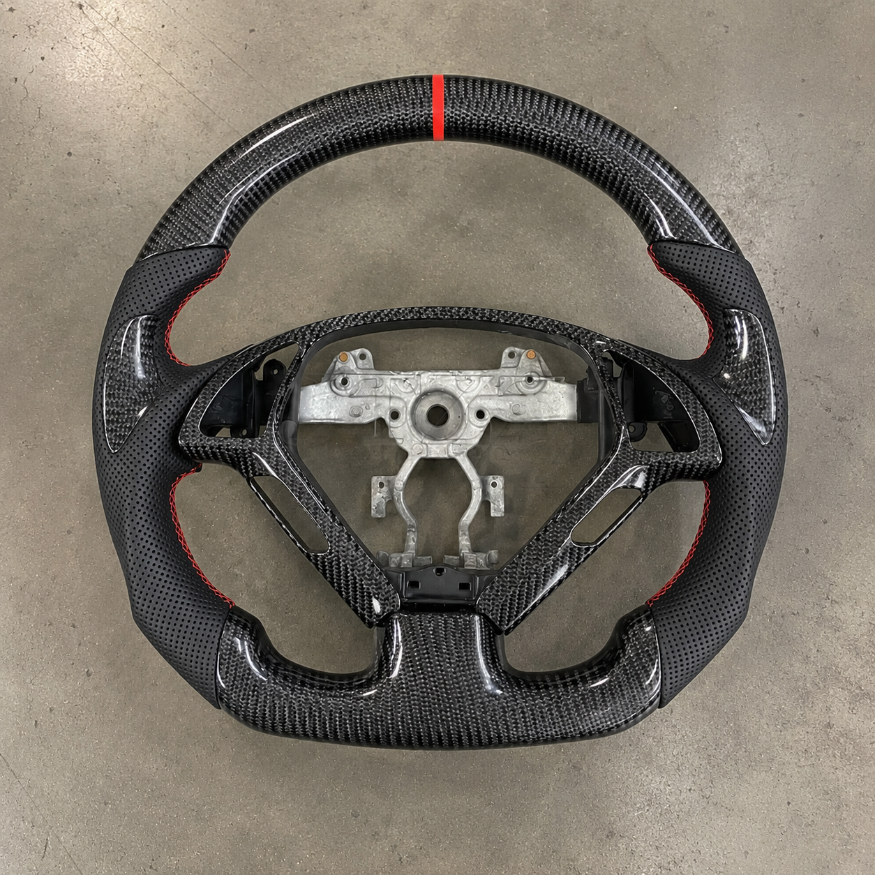 2010-2014 Infiniti G25/G35/G37/Q60 Carbon Fiber Steering Wheel