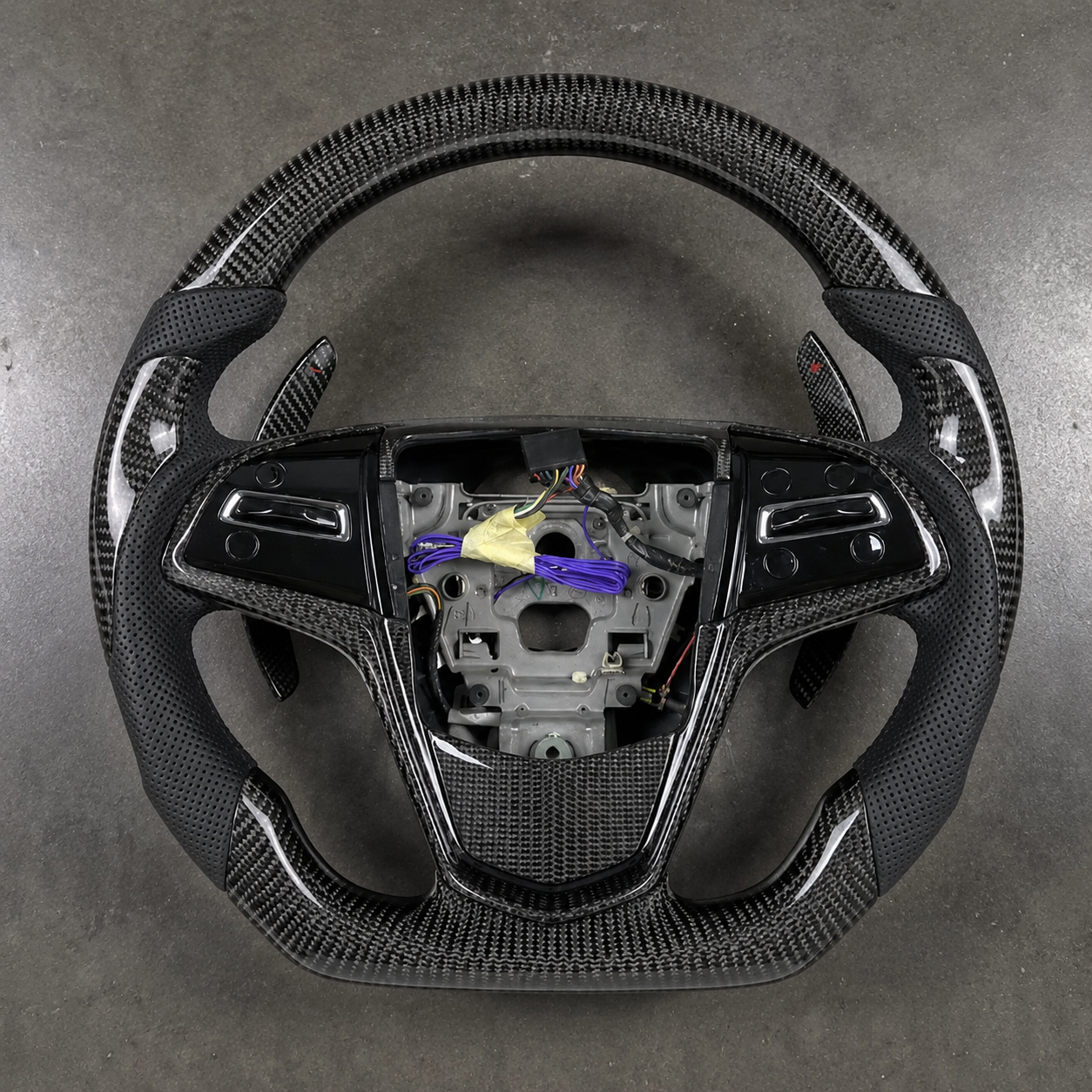 2013-2018 Cadillac ATS/CTS-V Carbon Fiber Leather Steering Wheel