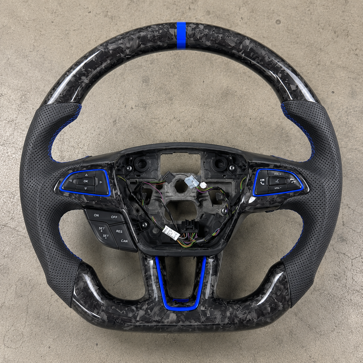 2012-2018 Ford Focus MK3 ST/RS Forged Carbon Fiber Steering Wheel