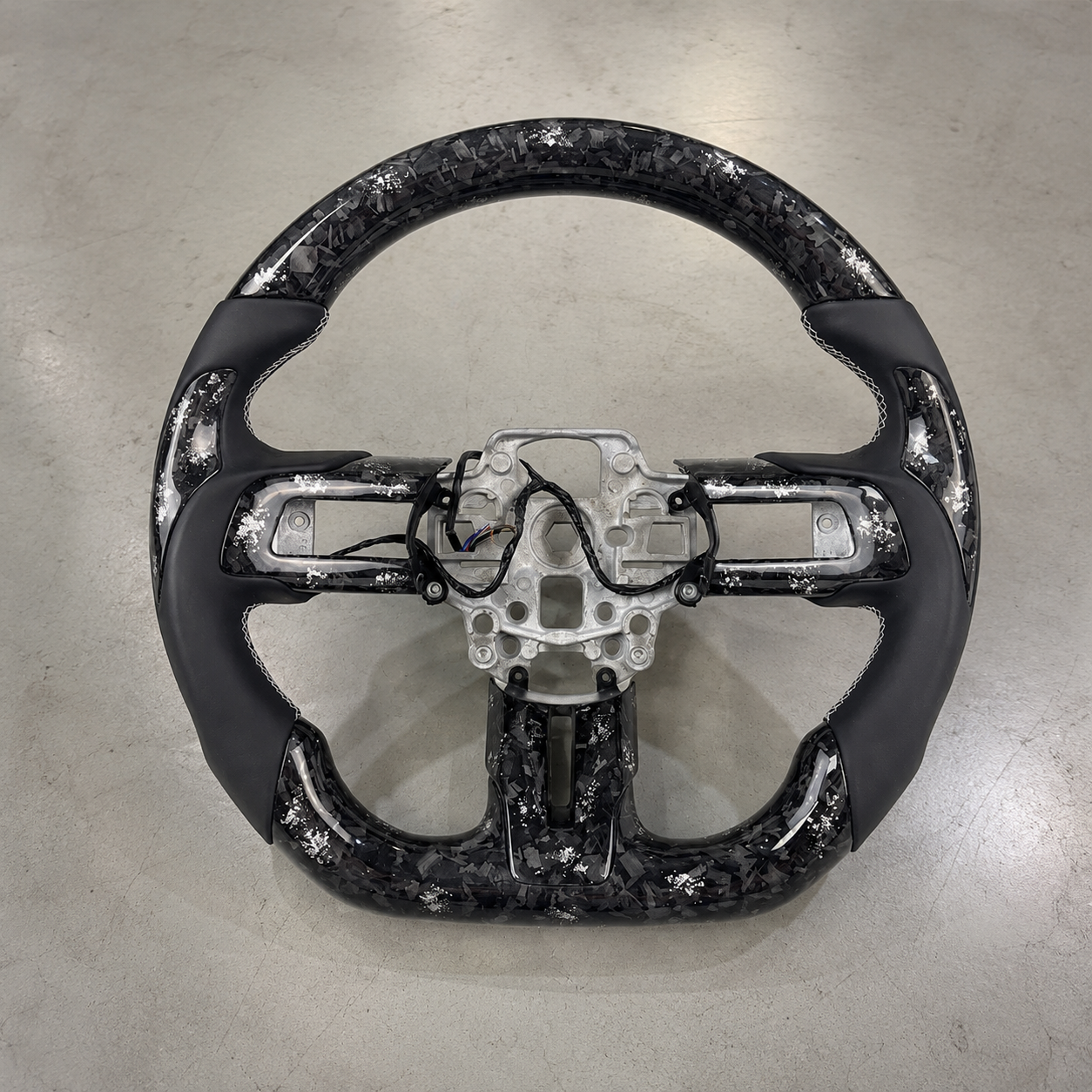 2024-2026 Ford Mustang S650 GT/EcoBoost Suede Carbon Fiber Steering Wheel